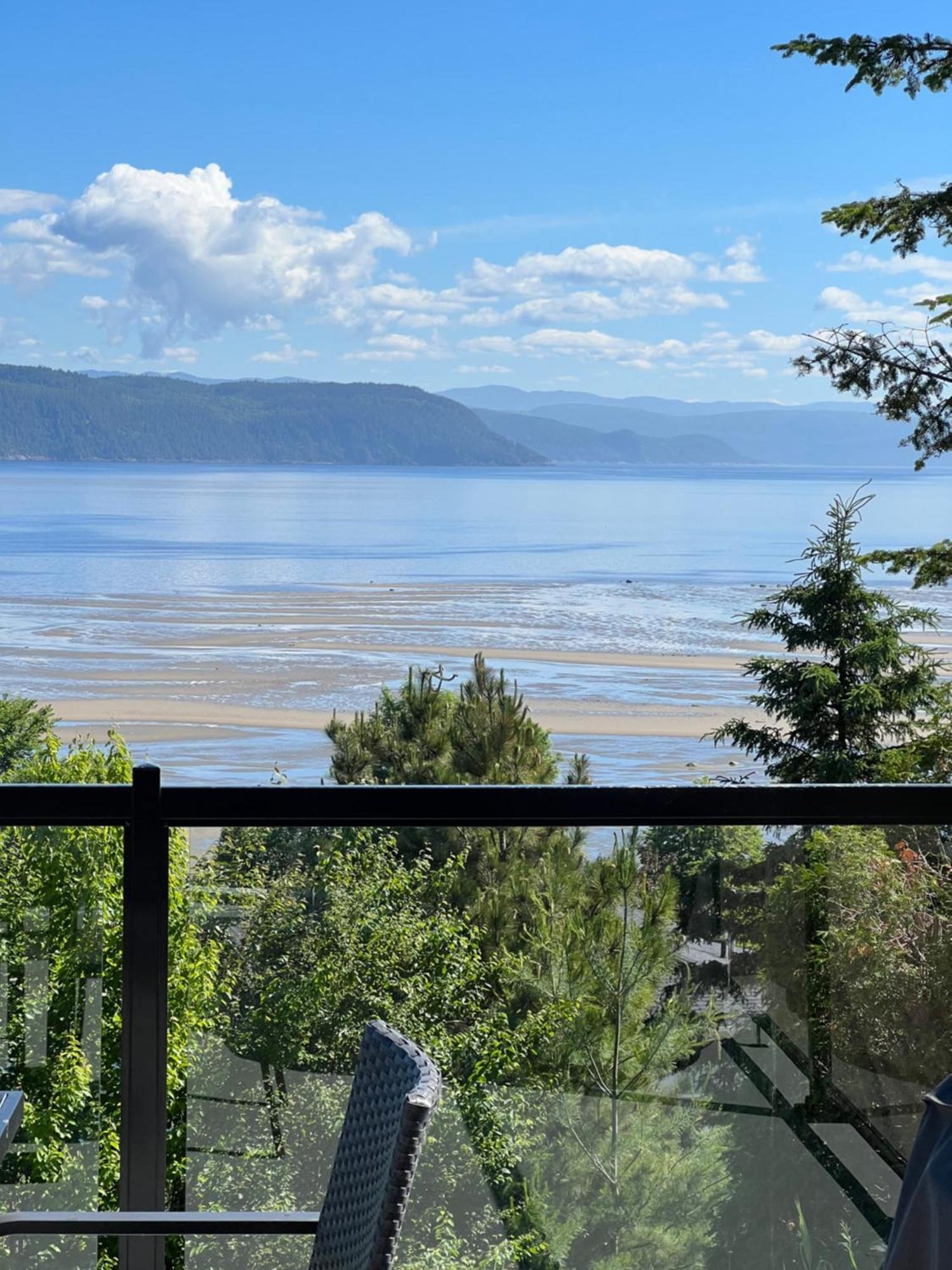 Magical Loft : Breathtaking View & Cozy Fireplace Chicoutimi Esterno foto