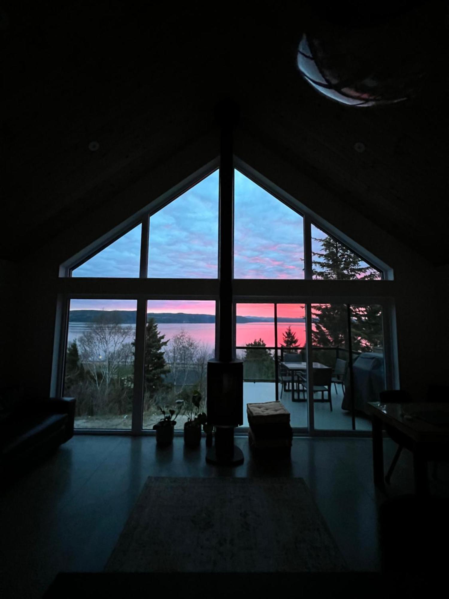 Magical Loft : Breathtaking View & Cozy Fireplace Chicoutimi Esterno foto